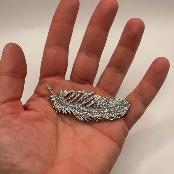 3/$20 Sparkly Feather Metallic Pin Brooch - Picture 5 of 6